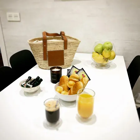 Daire Coral - Perla Boutique San Sebastián